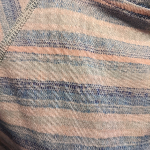 Patagonia Long Sleeve Hooded Top L - Picture 4 of 10